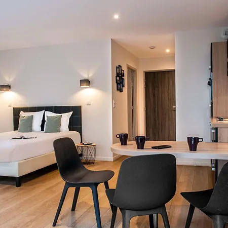 Western Le Cheval Blanc -vue Sur Le Port-plein Centre オンフルール