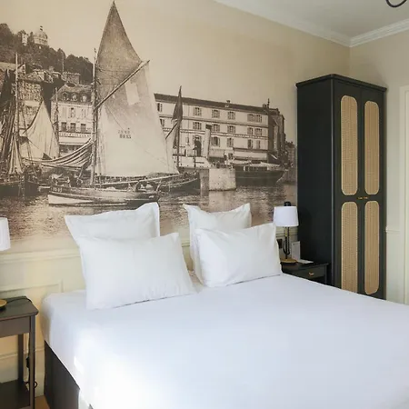 מלון Western Le Cheval Blanc -vue Sur Le Port-plein Centre 3*