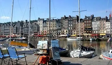 Western Le Cheval Blanc -vue Sur Le Port-plein Centre מלון הונפלר