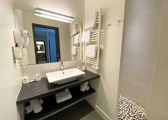 Western Le Cheval Blanc -vue Sur Le Port-plein Centre ホテル