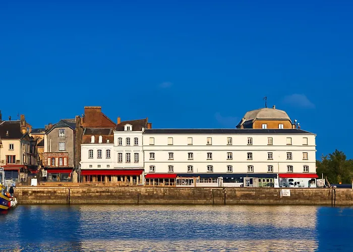 Western Le Cheval Blanc -vue Sur Le Port-plein Centre オンフルール