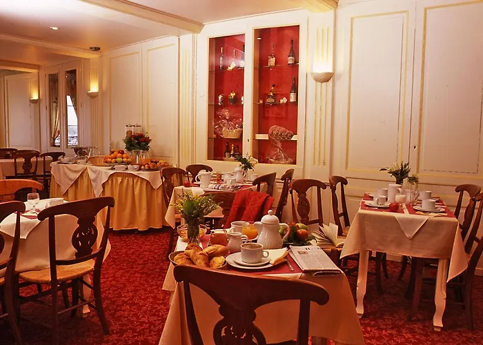 ホテル Western Le Cheval Blanc -vue Sur Le Port-plein Centre