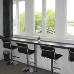 Western Le Cheval Blanc -vue Sur Le Port-plein Centre 3*