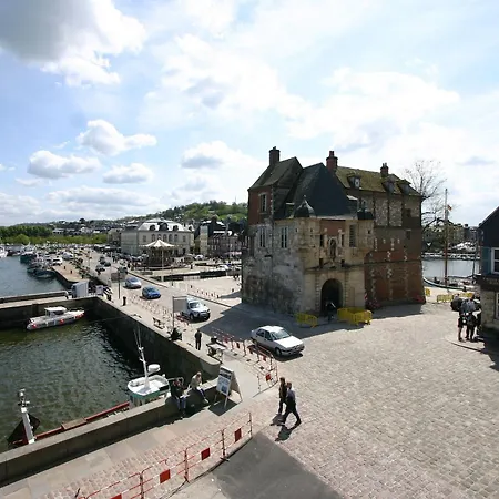 Western Le Cheval Blanc -centre- Vieux Port