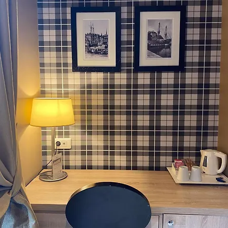 Western Le Cheval Blanc -centre- Vieux Port 3* Honfleur