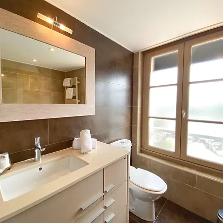 Western Le Cheval Blanc -vue Sur Le Port-plein Centre Hotel 3*