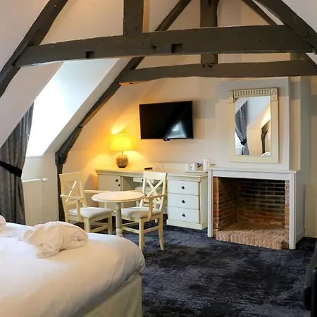 Western Le Cheval Blanc -vue Sur Le Port-plein Centre 3*